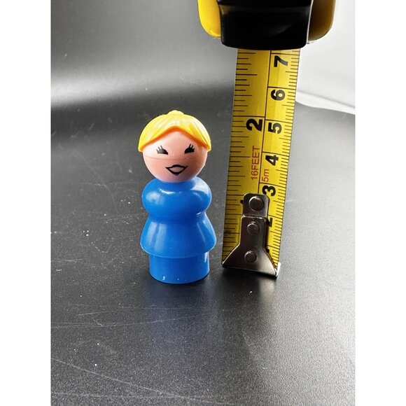 Vtg Little People Lot 2 Blonde Woman Mom Blue White Hair Yellow Grandma Plastic - Picture 7 of 11